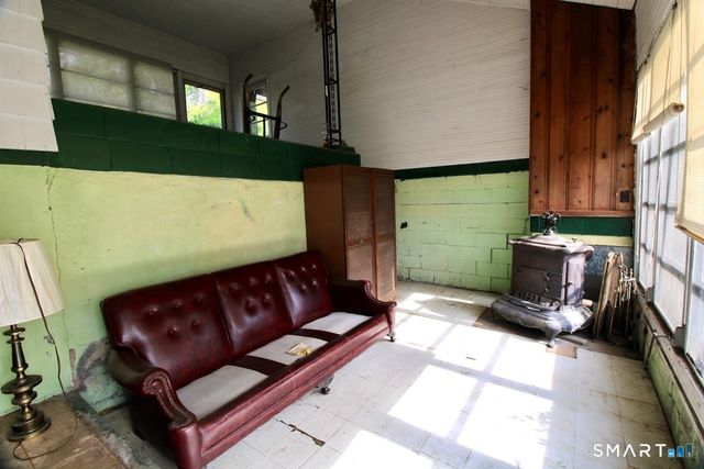 49 Robert Street, Hamden, CT 06514
