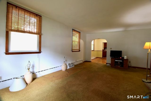 49 Robert Street, Hamden, CT 06514
