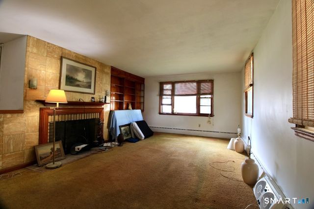 49 Robert Street, Hamden, CT 06514