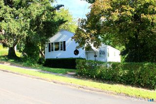 49 Robert Street, Hamden, CT 06514
