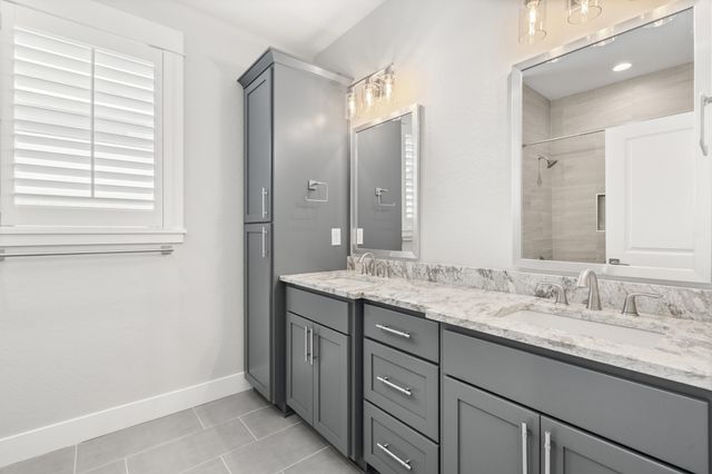 2820 Caldera Lane, Medford, OR 97504