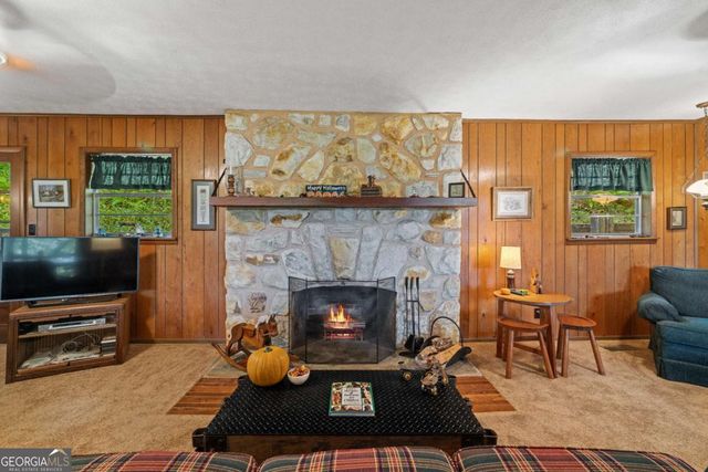 283 River Bend Lane, Blue Ridge, GA 30513