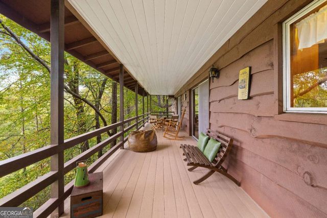 283 River Bend Lane, Blue Ridge, GA 30513