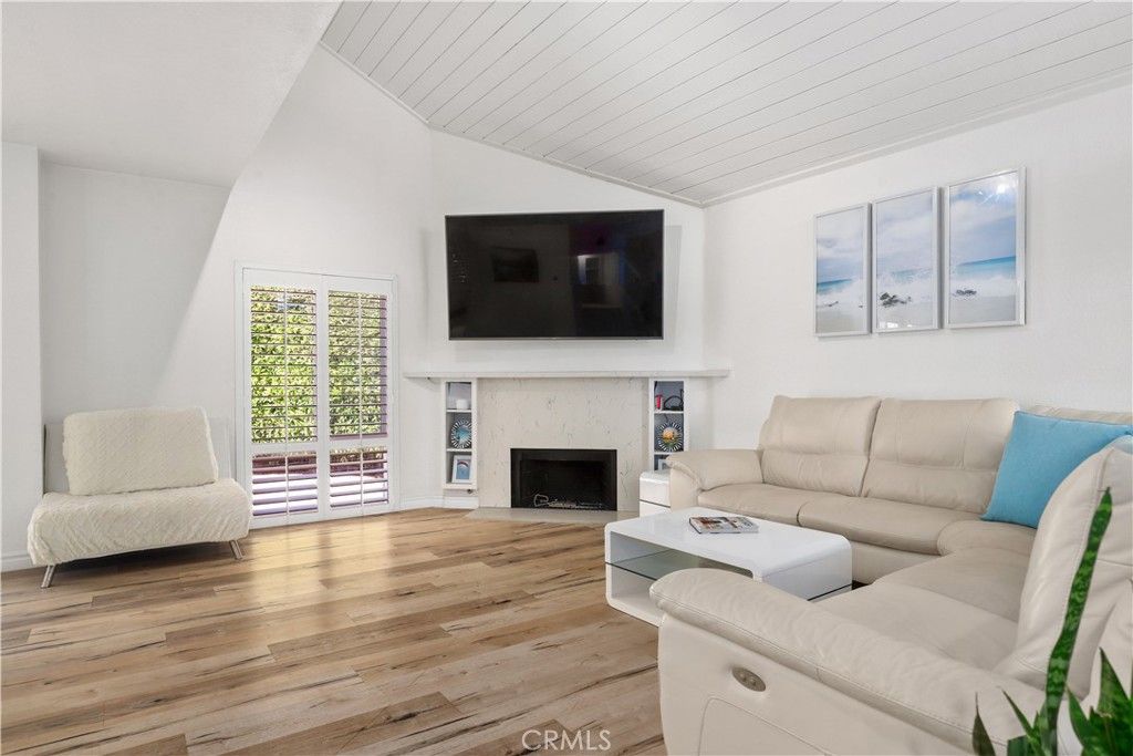 Image 5 of property listing at 2019 Havemeyer Lane A, Redondo Beach, CA 90278