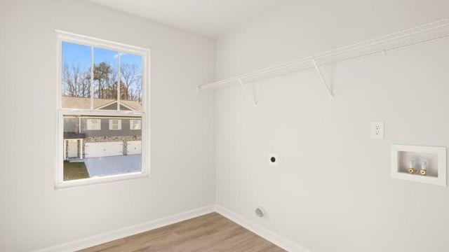 136 Crooked Lake Park, Villa Rica, GA 30180