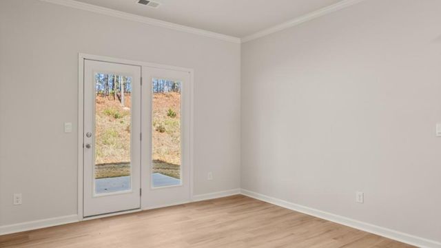 136 Crooked Lake Park, Villa Rica, GA 30180