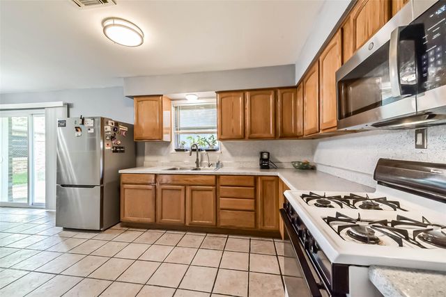 8519 Fillmore Street, Houston, TX 77029