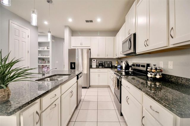 2280 AVIAN LOOP, Kissimmee, FL 34741