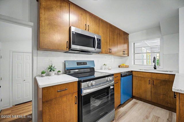 2520 LARSEN Road, Jacksonville, FL 32207