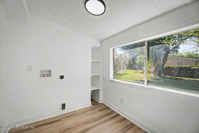 2520 LARSEN Road, Jacksonville, FL 32207