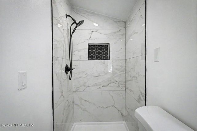 2520 LARSEN Road, Jacksonville, FL 32207