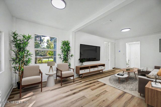 2520 LARSEN Road, Jacksonville, FL 32207