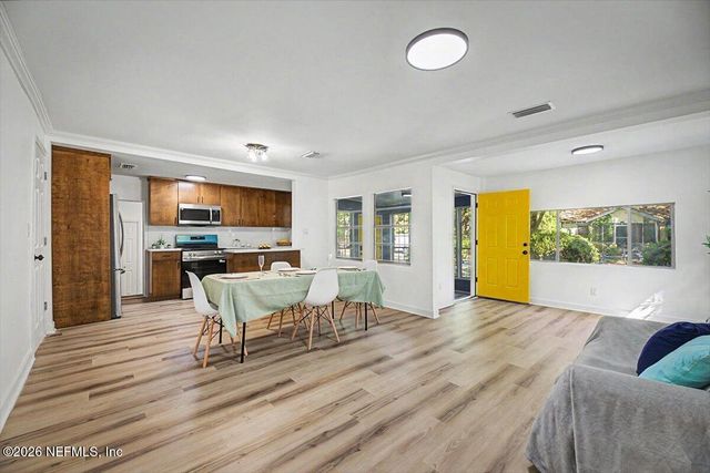 2520 LARSEN Road, Jacksonville, FL 32207