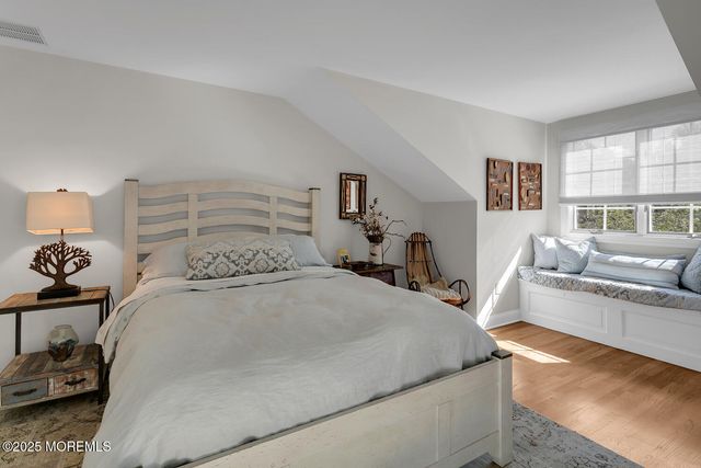 13 Old Farm Road, Little Silver, NJ 07739