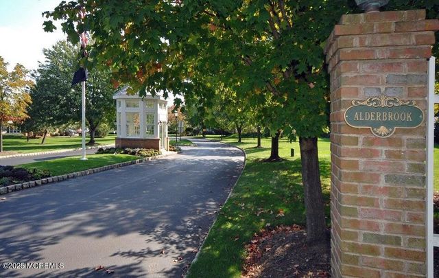 13 Old Farm Road, Little Silver, NJ 07739