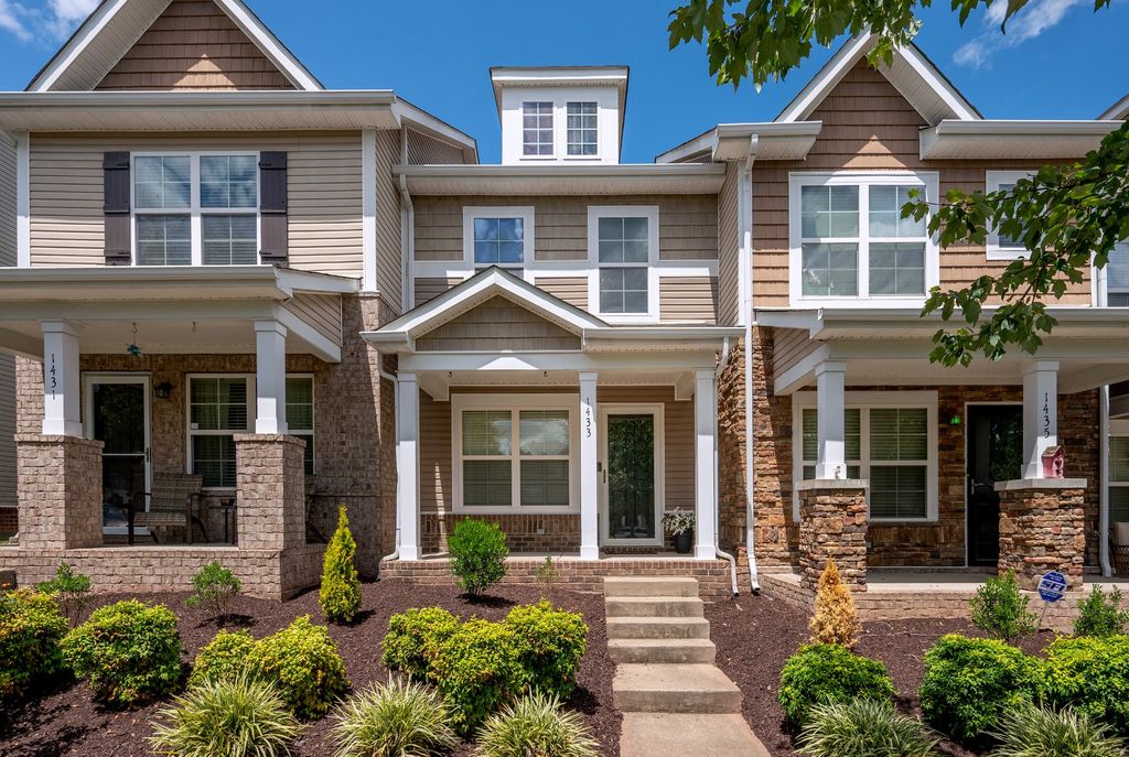 1433 Riverbrook Dr, Hermitage, TN 37076