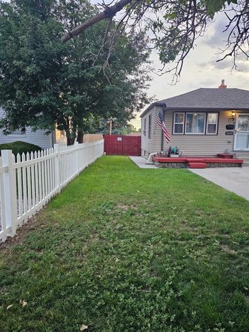3326 ALEXANDER AVE, Cheyenne, WY 82001