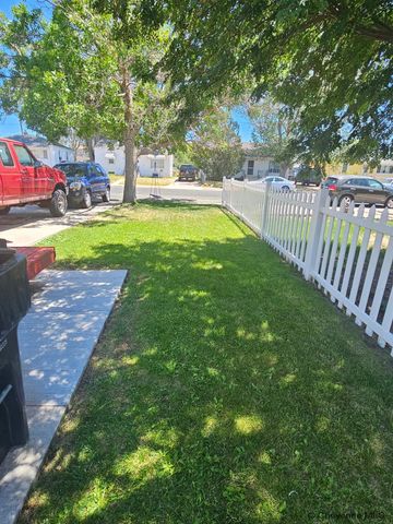3326 ALEXANDER AVE, Cheyenne, WY 82001