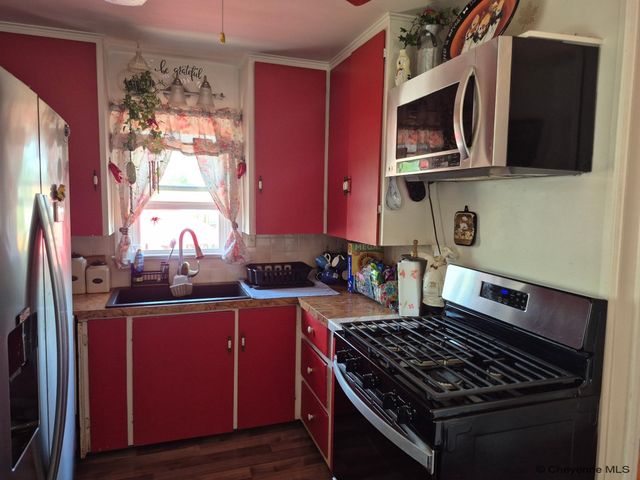 3326 ALEXANDER AVE, Cheyenne, WY 82001
