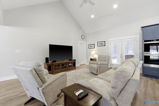 3586 Creek Path Road, Guntersville, AL 35976