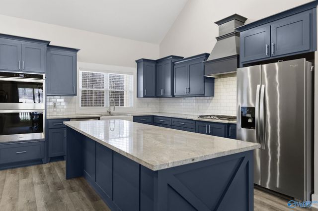 3586 Creek Path Road, Guntersville, AL 35976