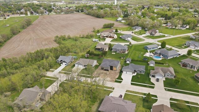 1725 Timberline Drive, Evansdale, IA 50707