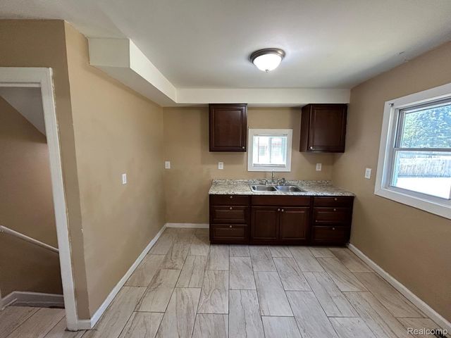 19603 Goddard Street, Detroit, MI 48234