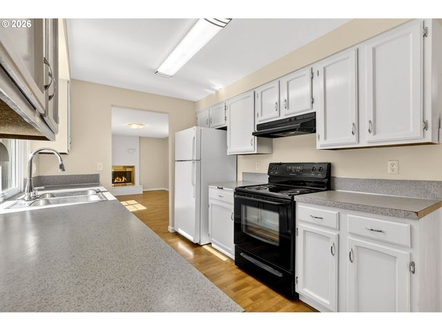 6117 KANSAS St, Vancouver, WA 98661