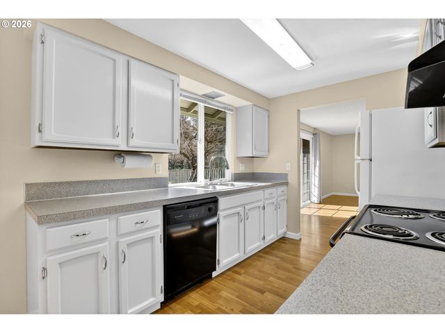 6117 KANSAS St, Vancouver, WA 98661