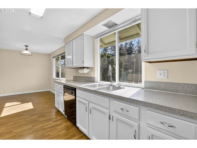 6117 KANSAS St, Vancouver, WA 98661