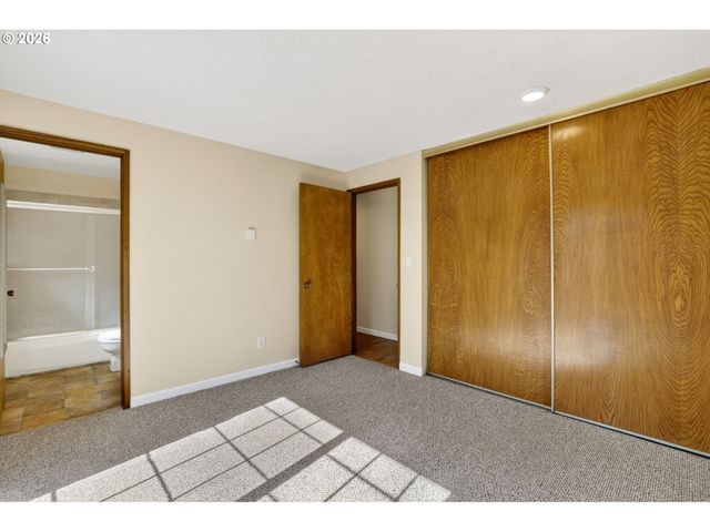 6117 KANSAS St, Vancouver, WA 98661