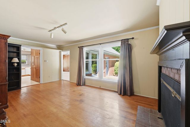 4839 Forest Lake Drive, Mebane, NC 27302