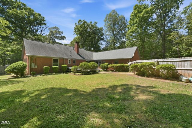 4839 Forest Lake Drive, Mebane, NC 27302