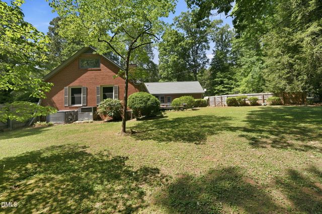 4839 Forest Lake Drive, Mebane, NC 27302