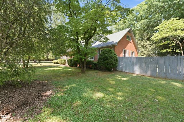 4839 Forest Lake Drive, Mebane, NC 27302
