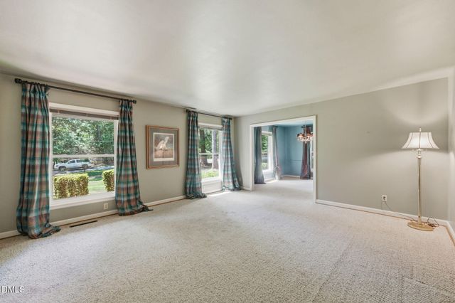 4839 Forest Lake Drive, Mebane, NC 27302