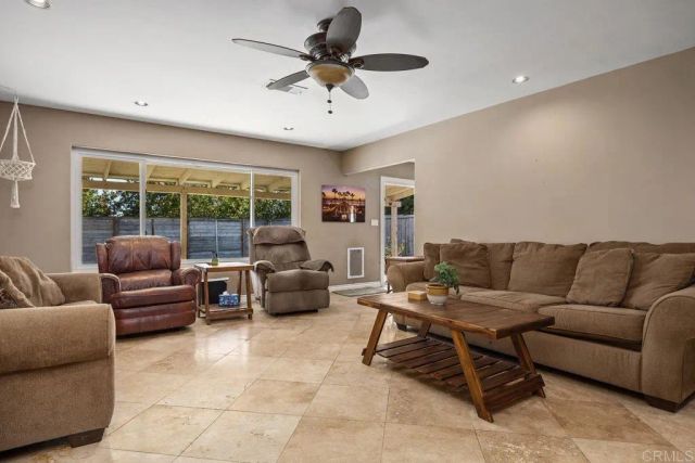 1265 Knowles Avenue, Carlsbad, CA 92008