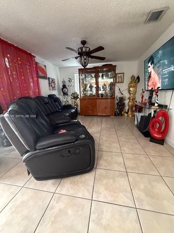 2650 W 8th Ave, Hialeah, FL 33010