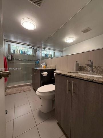 2650 W 8th Ave, Hialeah, FL 33010