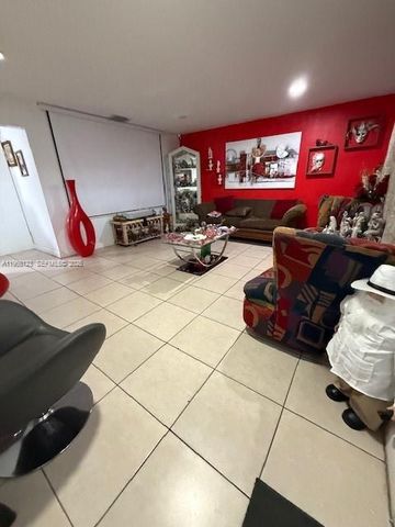 2650 W 8th Ave, Hialeah, FL 33010