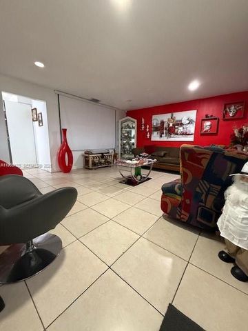 2650 W 8th Ave, Hialeah, FL 33010