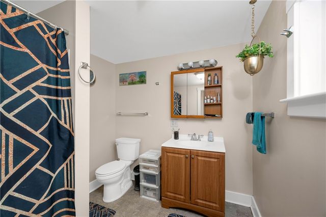 618 Riverside Avenue, Grove City Boro, PA 16127