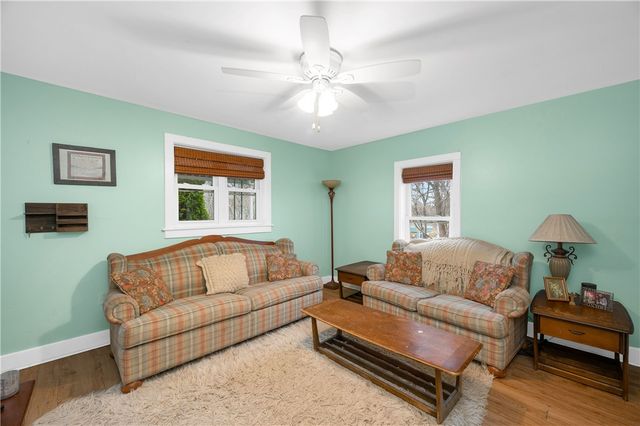 618 Riverside Avenue, Grove City Boro, PA 16127