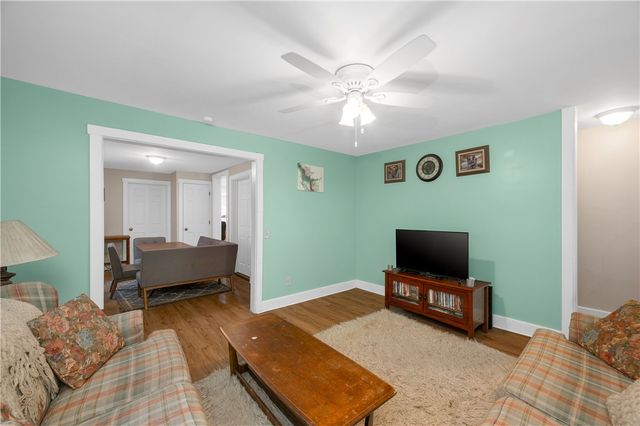 618 Riverside Avenue, Grove City Boro, PA 16127