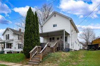 618 Riverside Avenue, Grove City Boro, PA 16127