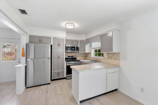 1101 NE 35th Street, Pompano Beach, FL 33064