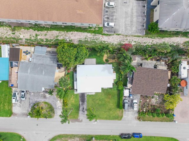 1101 NE 35th Street, Pompano Beach, FL 33064