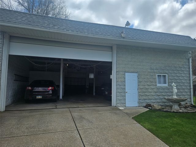 1033 E 29 Street, Erie, PA 16504