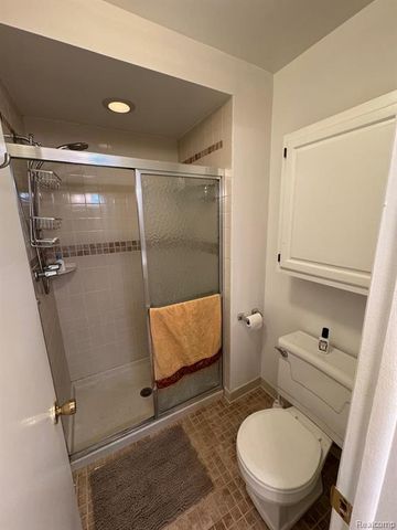 30212 Southfield Road 237, Southfield, MI 48076