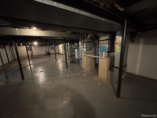 30212 Southfield Road 237, Southfield, MI 48076